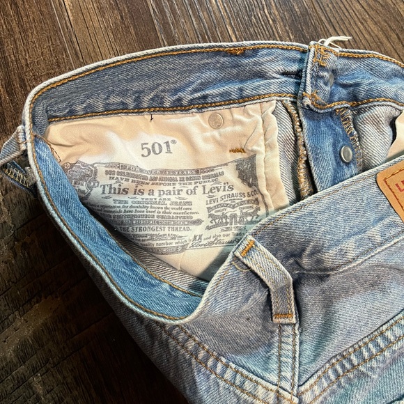 ‼️SOLD‼️Levi’s 501 Jean Shorts - Picture 4 of 4